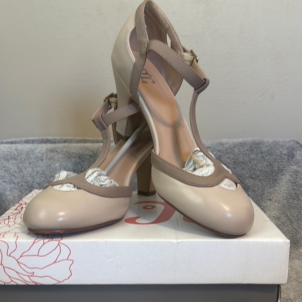 Journee Collection Olina Cream Beige/Taupe Heels with Suede Ankle Strap